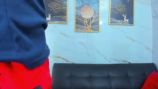 Little nicoll online show from April 15, 2026, 10:32 pm