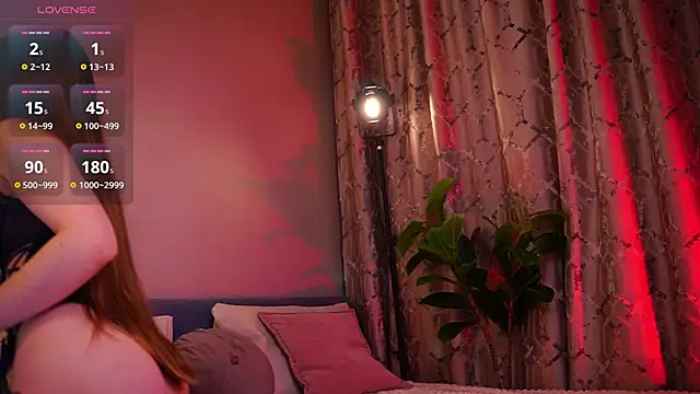 LureOfEva online show from November 8, 2025, 1:55 pm