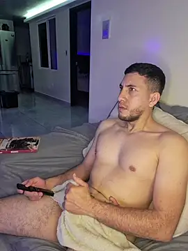 Alessfuck friends online show from April 1, 2026, 3:51 am