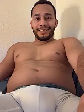 yeison-69 online show from October 10, 2025, 5:01 pm