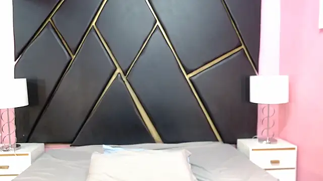 Alex Millerss online show from December 4, 2025, 11:46 pm