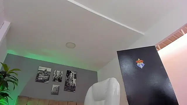 Vannelope bigboobs online show from November 7, 2025, 12:16 pm