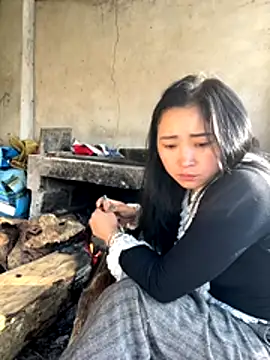 miemie-xx online show from November 27, 2025, 1:18 am