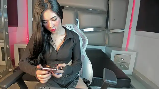 Violeta js online show from November 10, 2025, 3:49 am