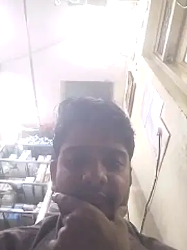 Snapshot of vermaankit0 chatting on October 28, 2025, 6:39 am vermaankit0 online show from October 28, 2025, 6:39 am