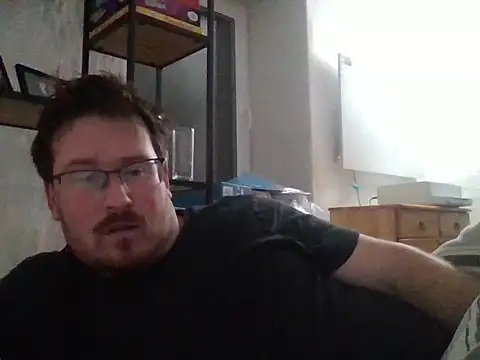 Snapshot of czechguy chatting on December 19, 2025, 7:32 pm czechguy online show from December 19, 2025, 7:32 pm