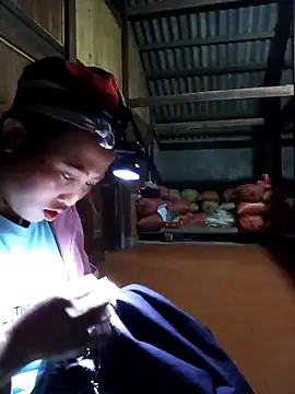 jerry-xx online show from March 18, 2026, 1:58 pm