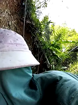 jerry-xx online show from April 3, 2026, 3:48 am