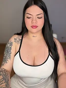 dulcemarianh  online show from February 26, 2026, 6:34 am