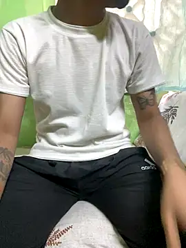 foxythebold online show from November 23, 2025, 7:19 am