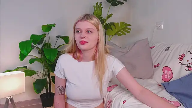 Any mo0n online show from October 11, 2025, 8:24 am