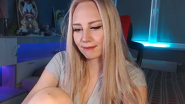 Lily Shell online show from November 15, 2025, 11:51 am