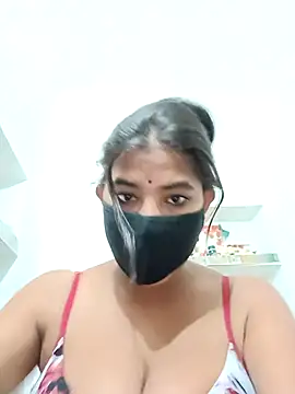 Hot radhaji online show from November 14, 2025, 4:06 pm