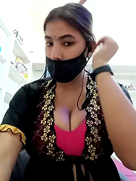 Snapshot of Hot_radhaji chatting on April 27, 2026, 1:14 am Hot radhaji online show from April 27, 2026, 1:14 am