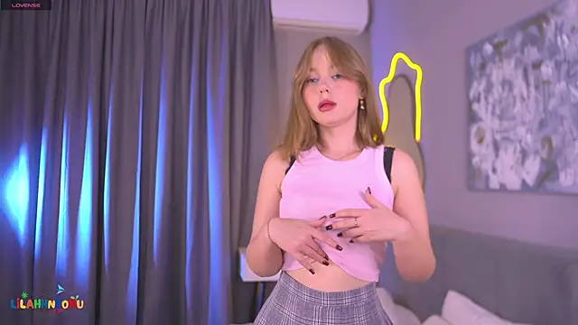 Snapshot of lorapalmerry chatting on December 1, 2025, 2:11 pm lorapalmerry online show from December 1, 2025, 2:11 pm