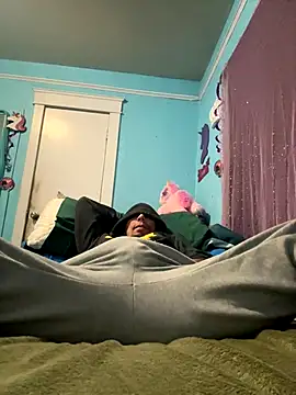 Snapshot of Steven-1989 chatting on November 17, 2025, 9:15 am Steven-1989 online show from November 17, 2025, 9:15 am