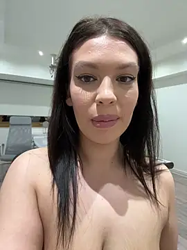 Snapshot of ClaraPasssion chatting on November 29, 2025, 10:13 pm ClaraPasssion online show from November 29, 2025, 10:13 pm