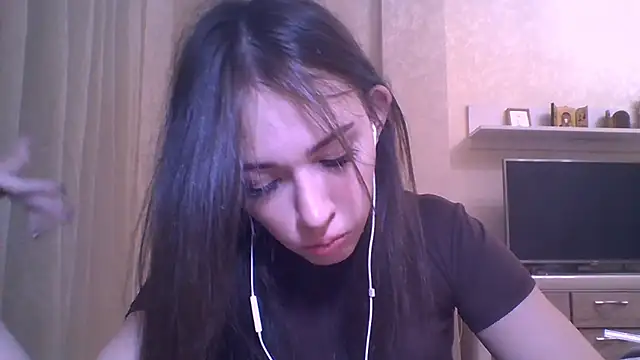 CeyaLier online show from November 5, 2025, 5:13 pm