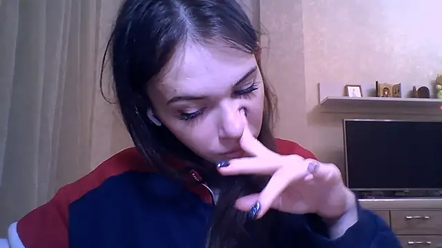 CeyaLier online show from November 12, 2025, 5:35 pm