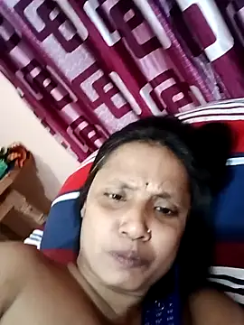 Megla879 online show from November 6, 2025, 1:45 pm