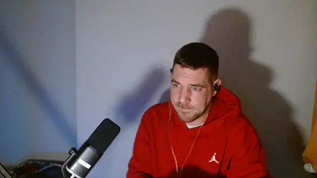 Snapshot of chibrax918 chatting on December 15, 2025, 2:27 am chibrax918 online show from December 15, 2025, 2:27 am