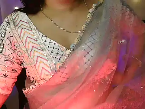 Snapshot of Royal_zara chatting on December 13, 2025, 7:53 pm Royal zara online show from December 13, 2025, 7:53 pm