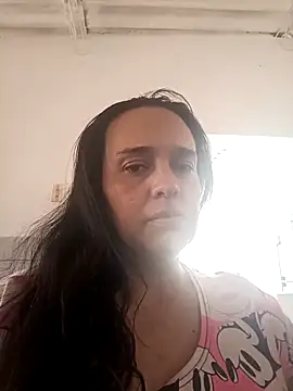 Snapshot of FiorellaDuboi chatting on October 9, 2025, 7:01 pm FiorellaDuboi online show from October 9, 2025, 7:01 pm