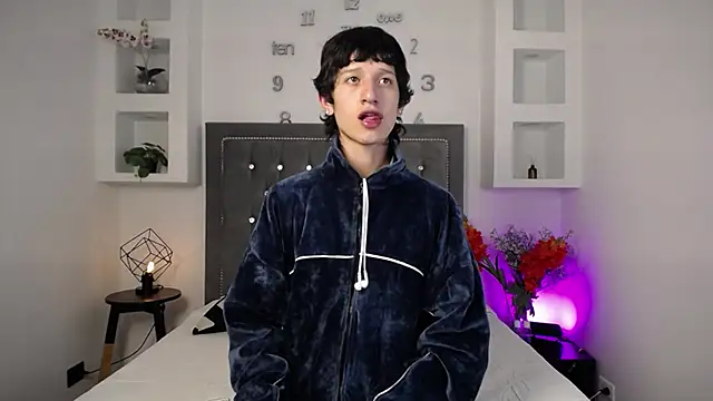 Emo Boy  online show from December 5, 2025, 3:48 am