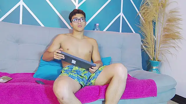 Stefano Calle online show from November 19, 2025, 12:16 pm