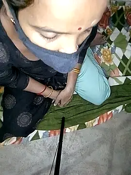 Sexy Riya Bhabhi online show from November 5, 2025, 5:35 pm