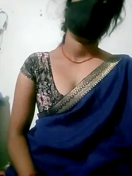 Sexy Riya Bhabhi online show from December 19, 2025, 3:52 pm