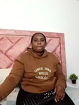 NaomiGrace  online show from December 16, 2025, 10:53 am