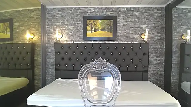 SweetBriana online show from December 15, 2025, 12:20 pm