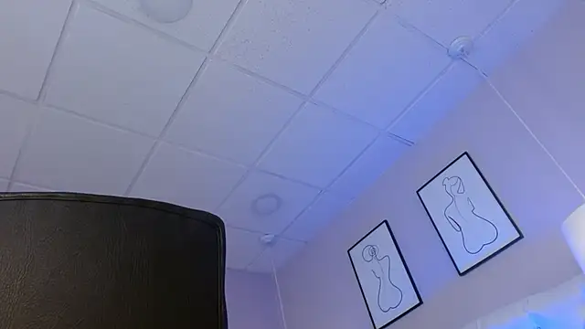 Rosee20  online show from December 5, 2025, 3:15 am