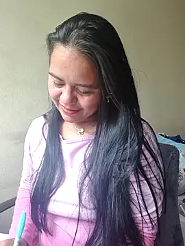 Miss  kendra  online show from October 24, 2025, 2:24 pm