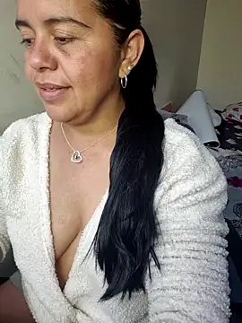 Miss  kendra  online show from December 2, 2025, 6:36 pm