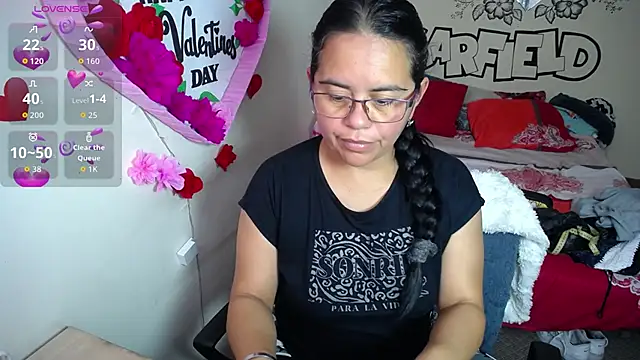 Snapshot of Miss__kendra_ chatting on February 18, 2026, 3:19 pm Miss kendra online show from February 18, 2026, 3:19 pm