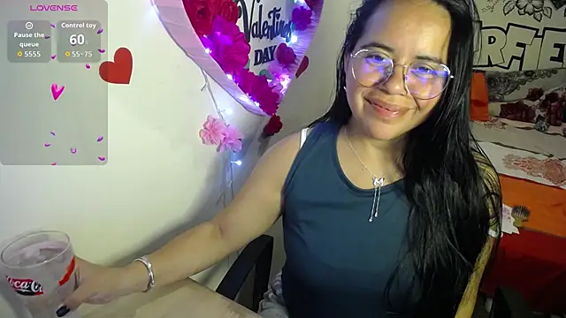 Snapshot of Miss__kendra_ chatting on February 24, 2026, 2:20 am Miss kendra online show from February 24, 2026, 2:20 am