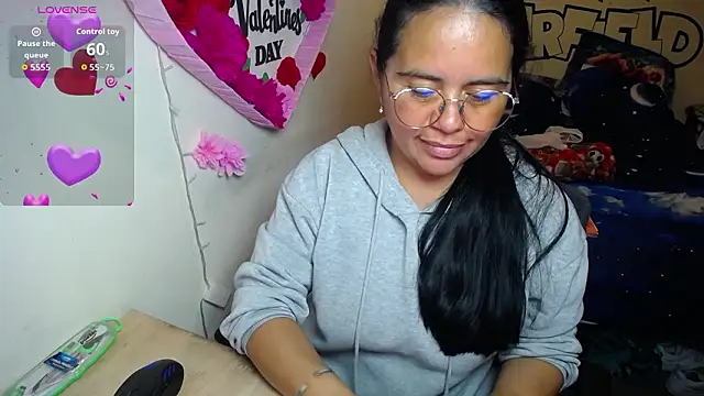 Snapshot of Miss__kendra_ chatting on March 28, 2026, 1:05 am Miss kendra online show from March 28, 2026, 1:05 am