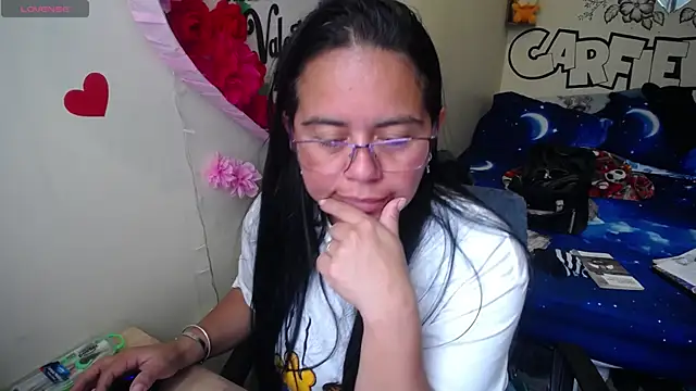 Snapshot of Miss__kendra_ chatting on April 16, 2026, 3:57 pm Miss kendra online show from April 16, 2026, 3:57 pm