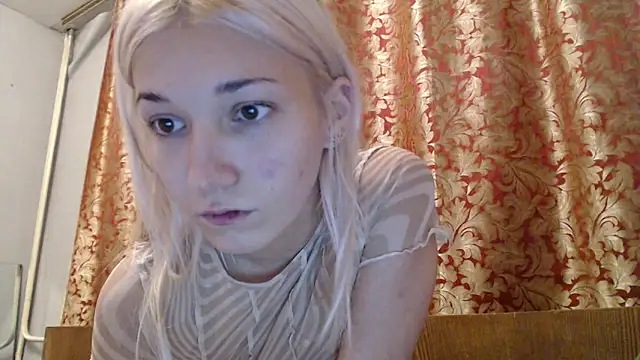 maybe doll online show from November 12, 2025, 4:40 pm