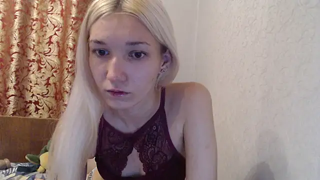 maybe doll online show from November 27, 2025, 9:39 pm