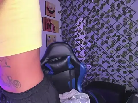 KarlaSlutSkinny   online show from March 18, 2026, 9:18 pm