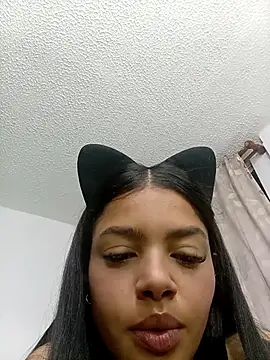 MeganHillss online show from November 6, 2025, 6:58 am