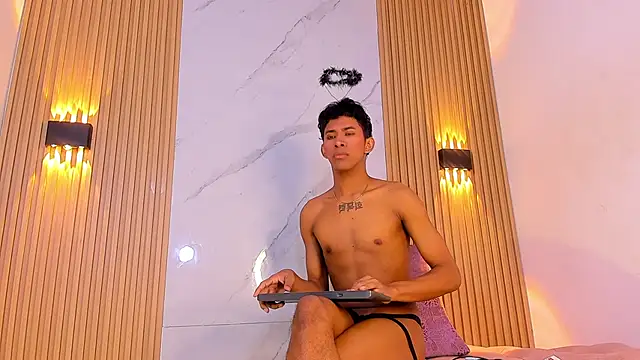 Ethan thouse online show from November 7, 2025, 7:14 pm