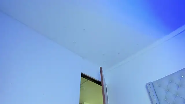 ChocoBunny1 online show from November 11, 2025, 4:34 am