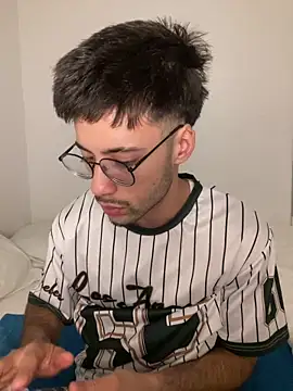 Maryanit online show from November 12, 2025, 9:58 pm