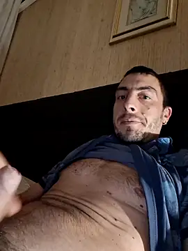 TeresaRufo online show from November 4, 2025, 9:47 pm