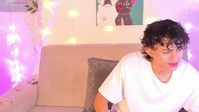 lua boy online show from April 8, 2026, 2:55 am