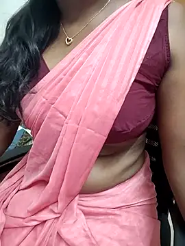 Snapshot of Tamilmallu-duskygirl03 chatting on April 26, 2026, 1:20 pm Tamilmallu-duskygirl03 online show from April 26, 2026, 1:20 pm